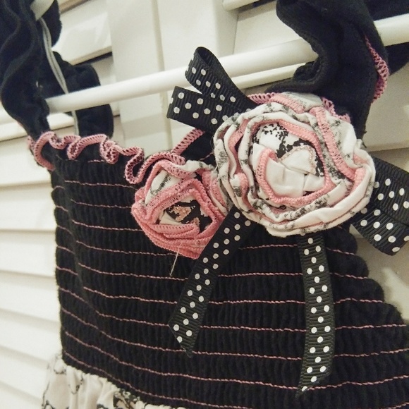 💜Floral and butterfly style romper Size 18 months - Picture 3 of 8